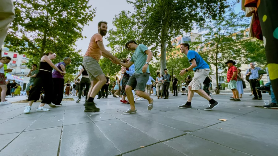Comment débuter le Lindy Hop à Genève, Lausanne et Fribourg